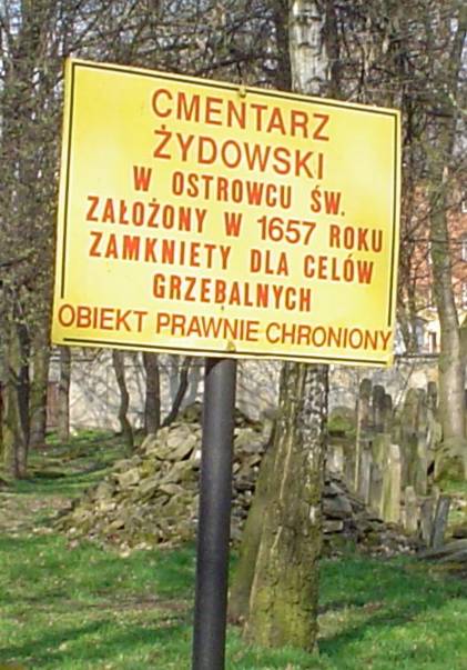 Zdjęcie. Ostrowiec Świętokrzyski. Tytuł: "Tablica przy kierkucie". Opis: "...".
